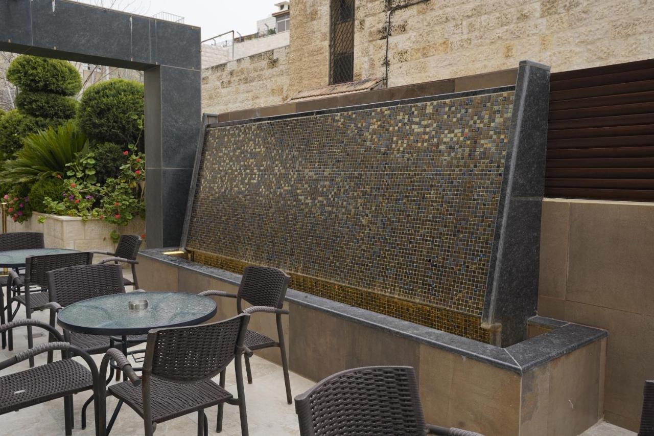 Naylover Hotel Suites Amman Exterior foto