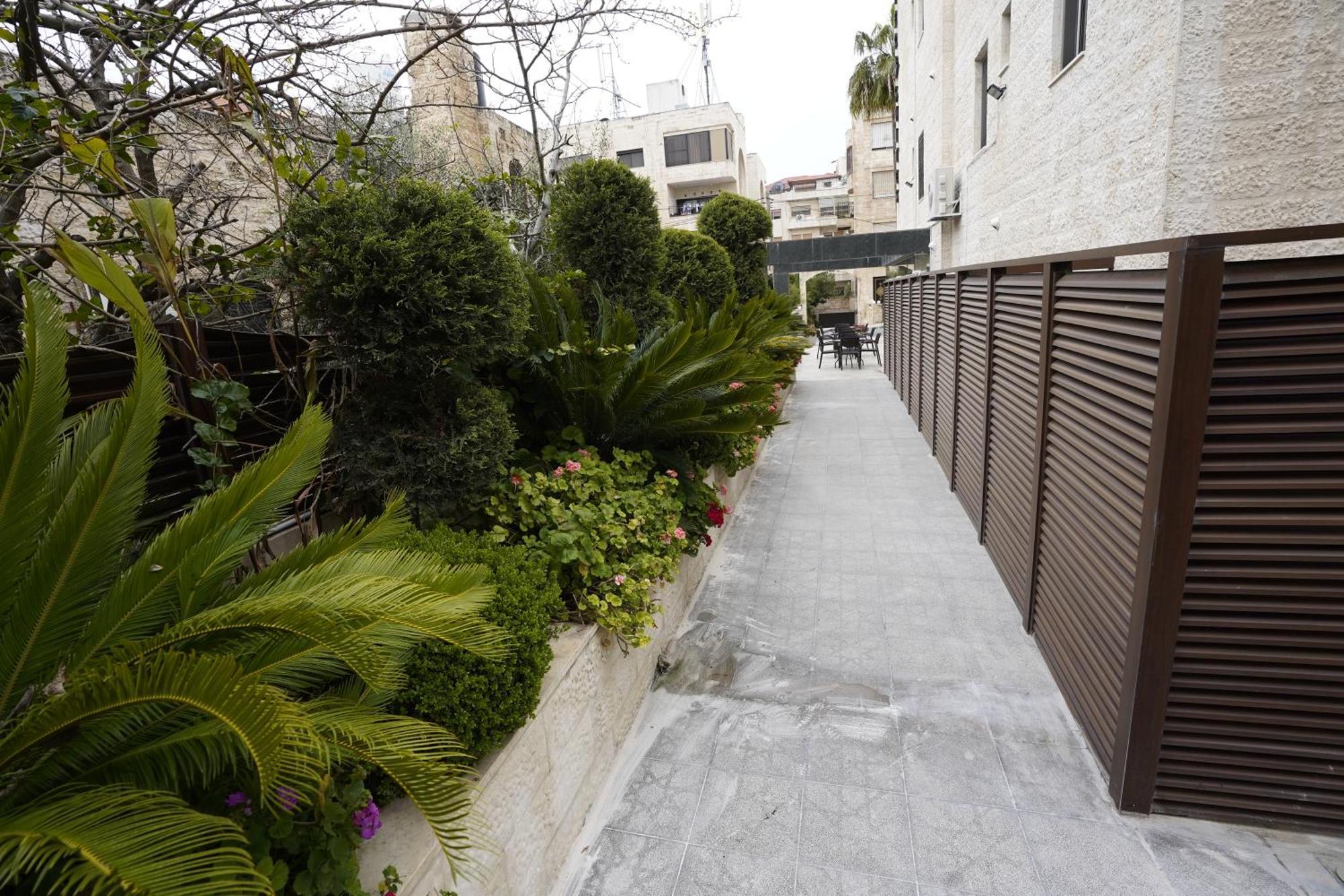 Naylover Hotel Suites Amman Exterior foto