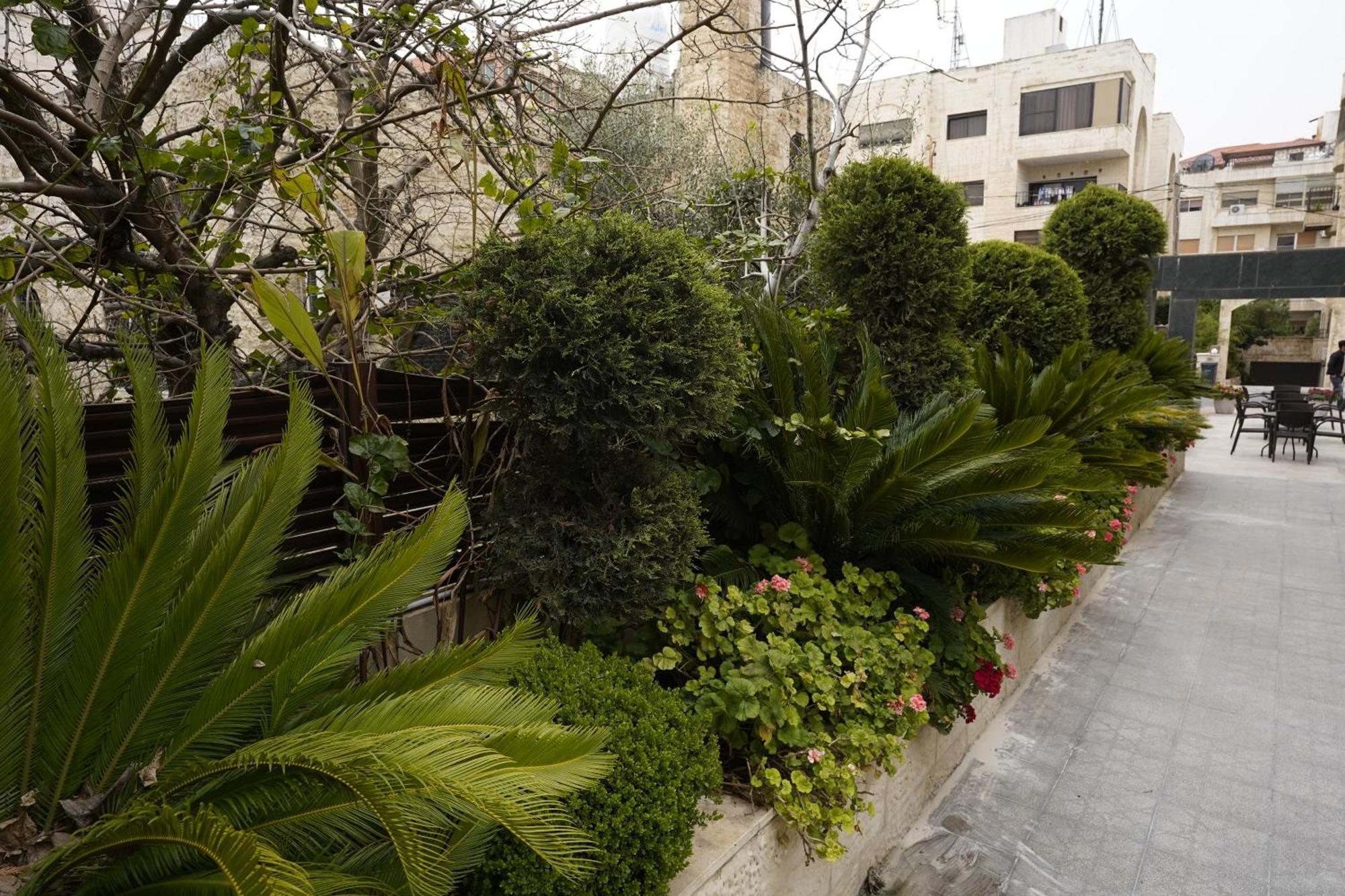 Naylover Hotel Suites Amman Exterior foto