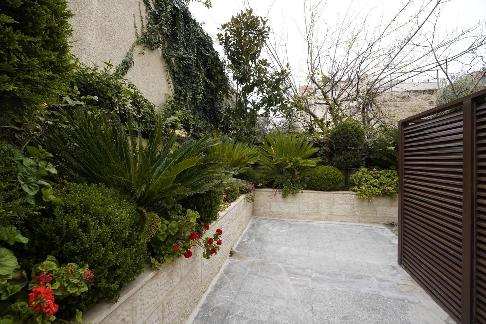 Naylover Hotel Suites Amman Exterior foto