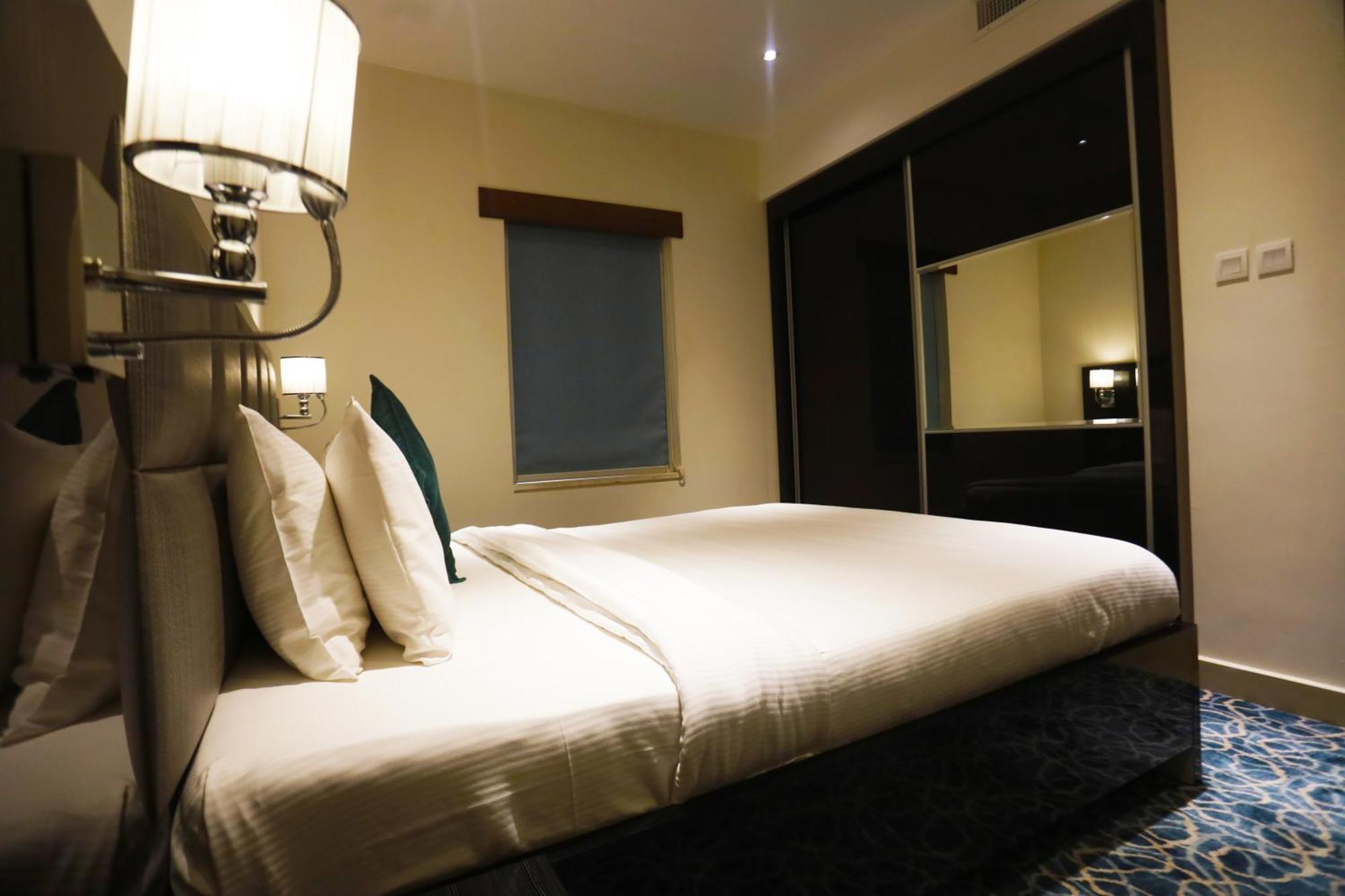 Naylover Hotel Suites Amman Exterior foto