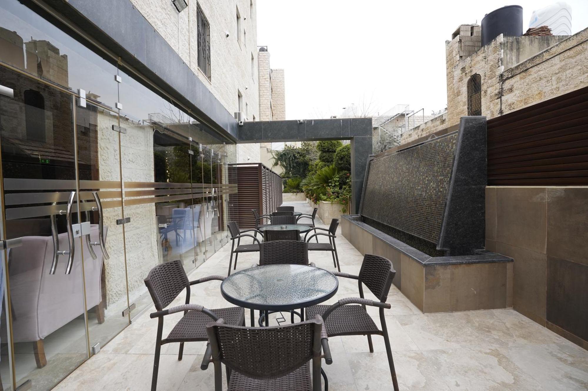Naylover Hotel Suites Amman Exterior foto
